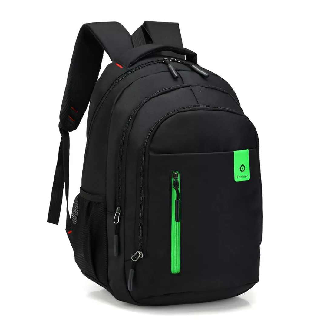 Mochila de nylon elegante – Compartimento para portátil e detalles elegantes con borla