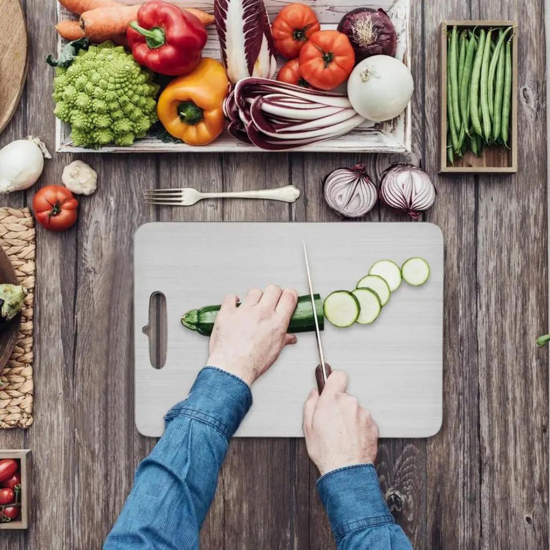 TitanPro – Tabla de cortar alemana de acero inoxidable higiénica y duradera – cocina