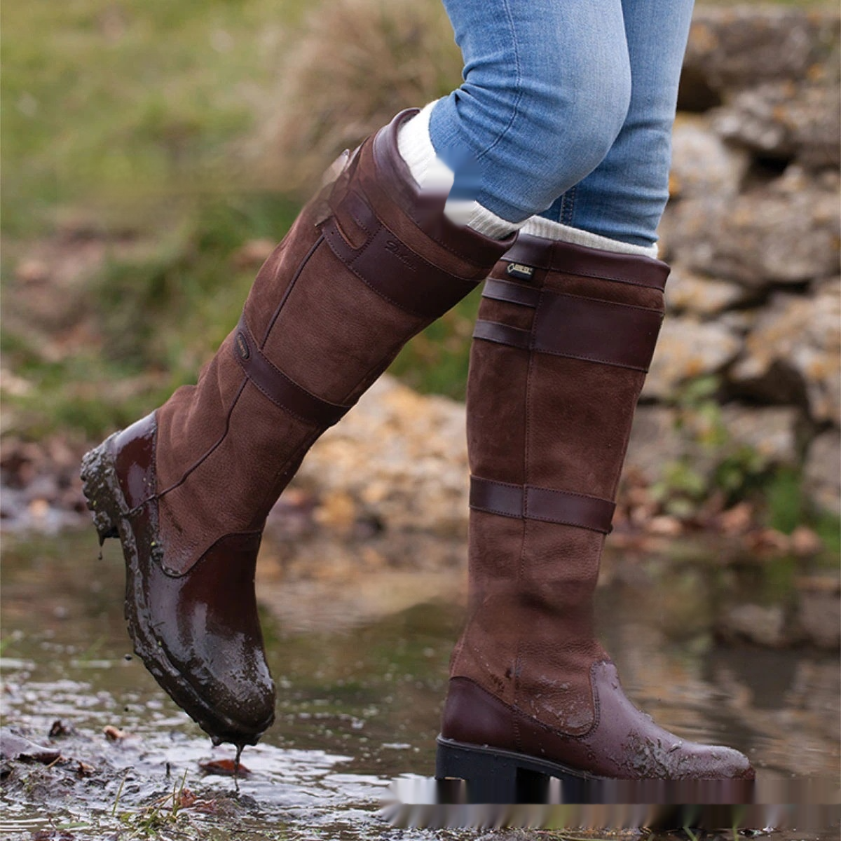Dames outdoor laarzen – lederlook design met hoge schacht en gespen