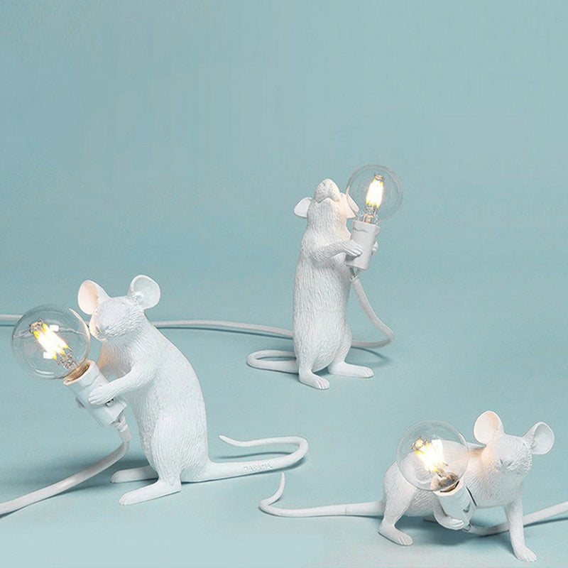 Lampe in Mausform. Einzigartige Tischlampe