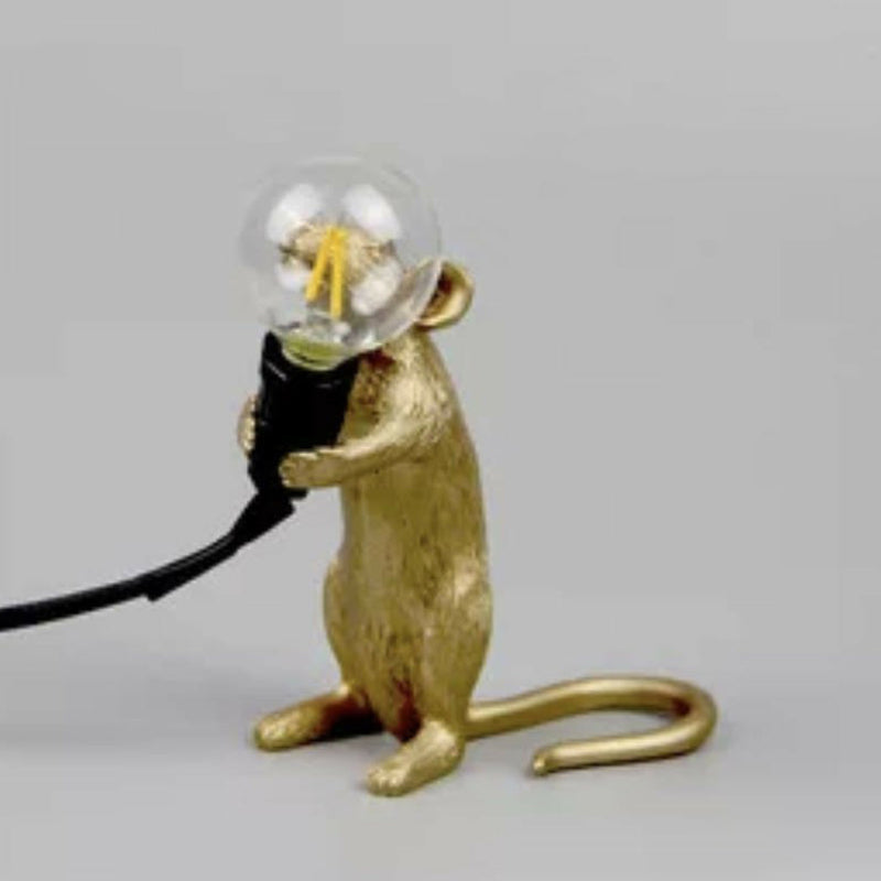 Lampe in Mausform. Einzigartige Tischlampe