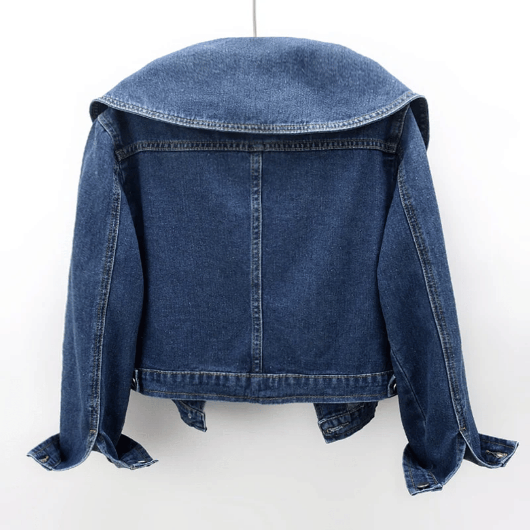 Anastacia Ludwig chaqueta vaqueira | Cuello marinero único e peche de botóns simple