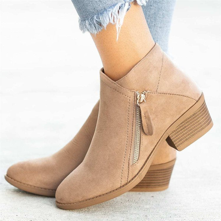 Carla - Botas de coiro para mulleres con aspecto de ante con tacón e peche de cremallera