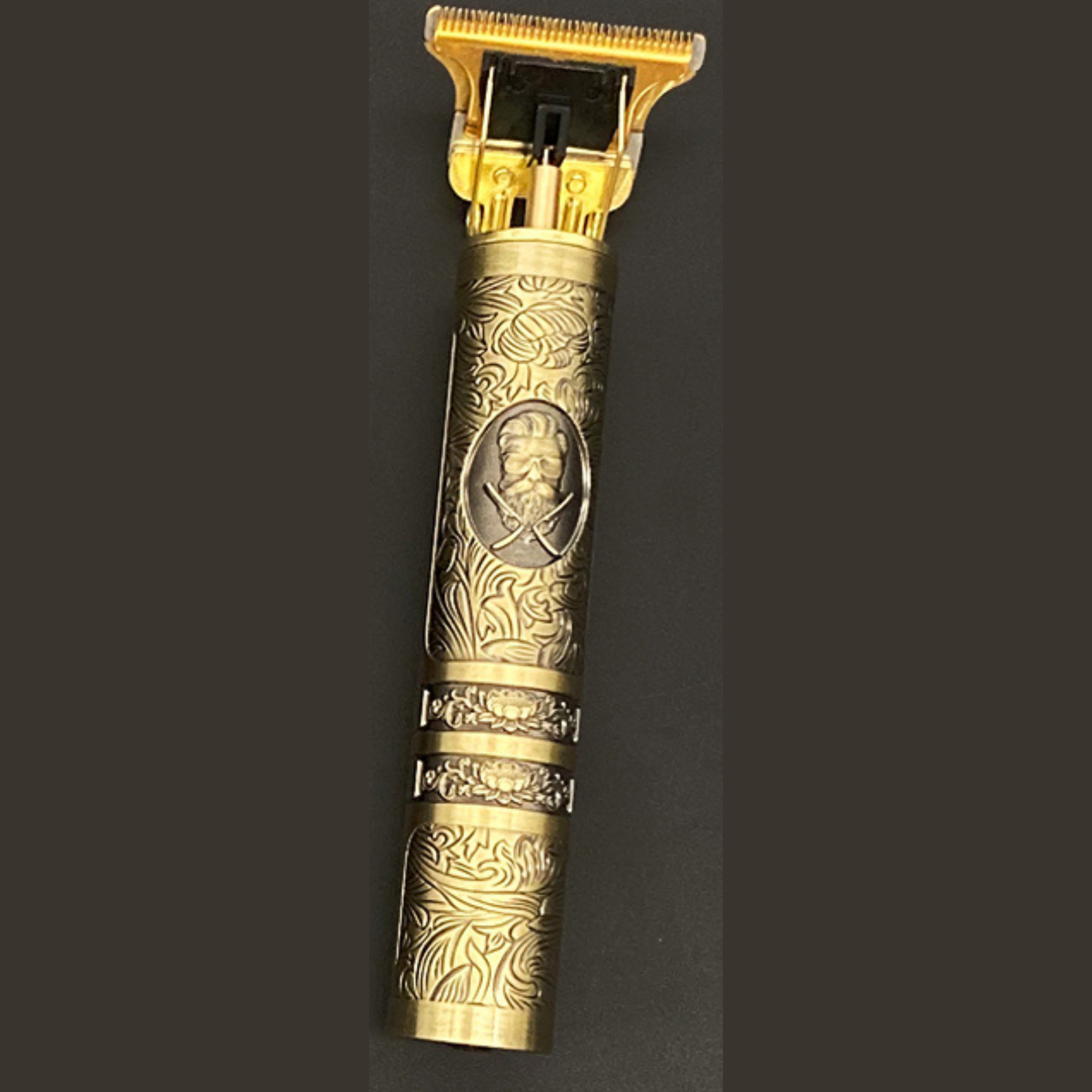 Skulltrim Vintage Baardtrimmer – Retro Design & Krachtige Precisie