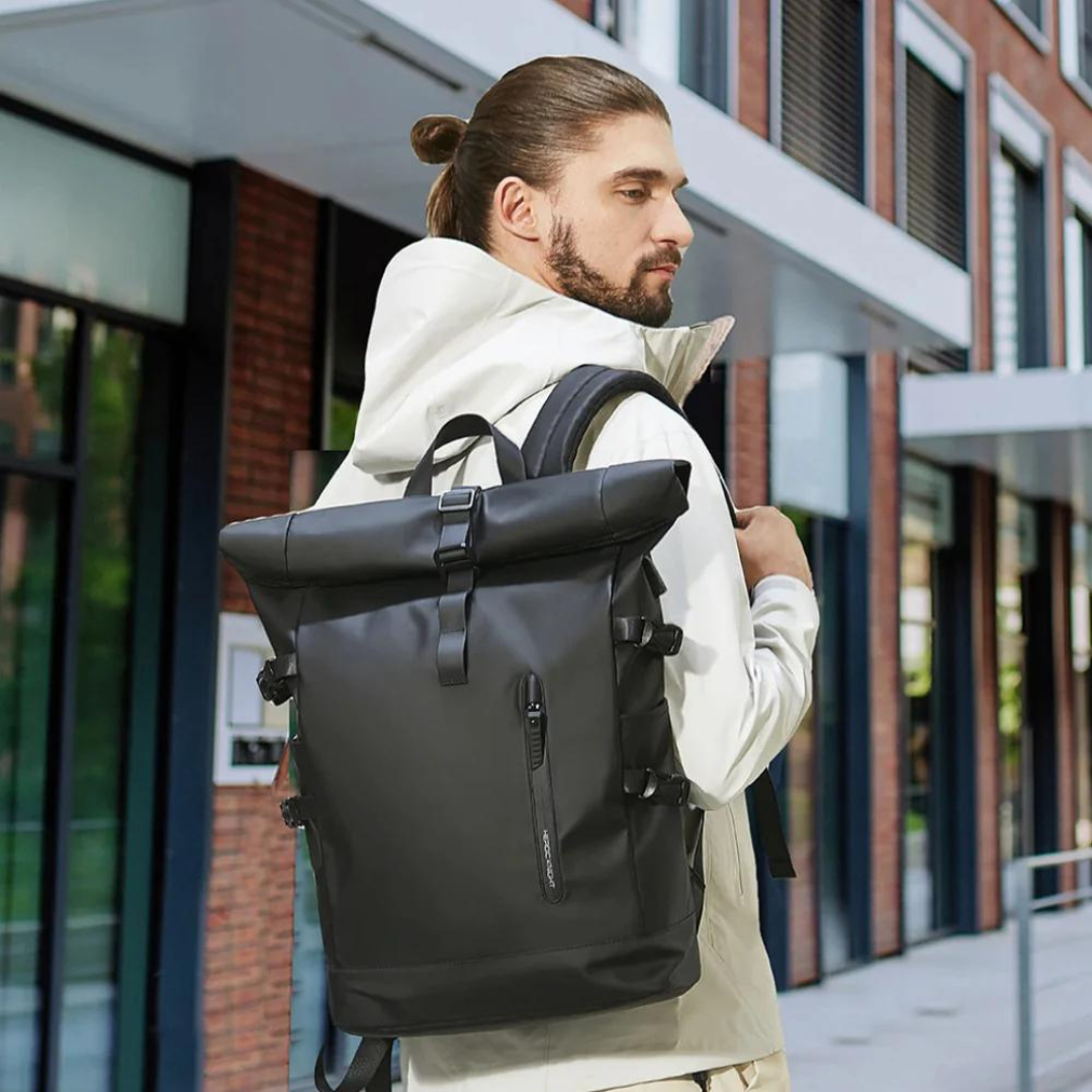 Mochila Rolltop – Resistente á auga con USB e compartimento para portátil – Capacidade de 27L