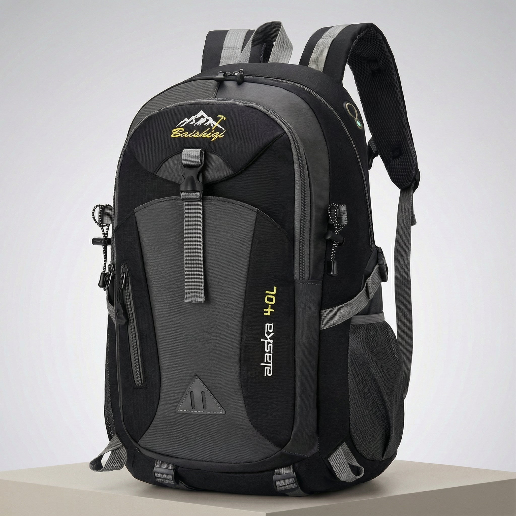 Outdoor Backpack 40L – Waterproof Design with Comfortable Carrying System
