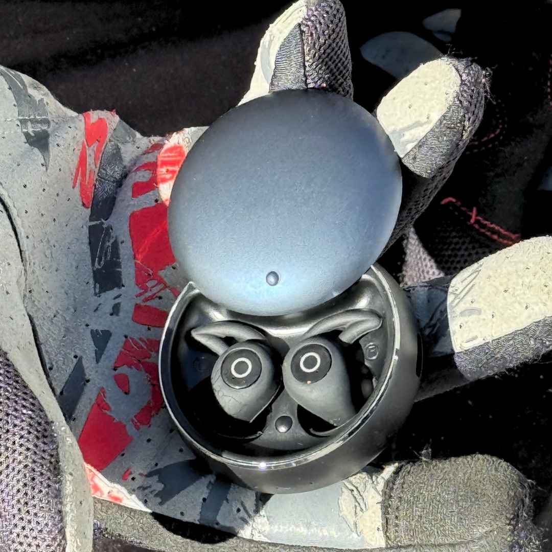 De Bluetooth Moto - oordopjes zijn speciaal ontworpen voor motorrijders