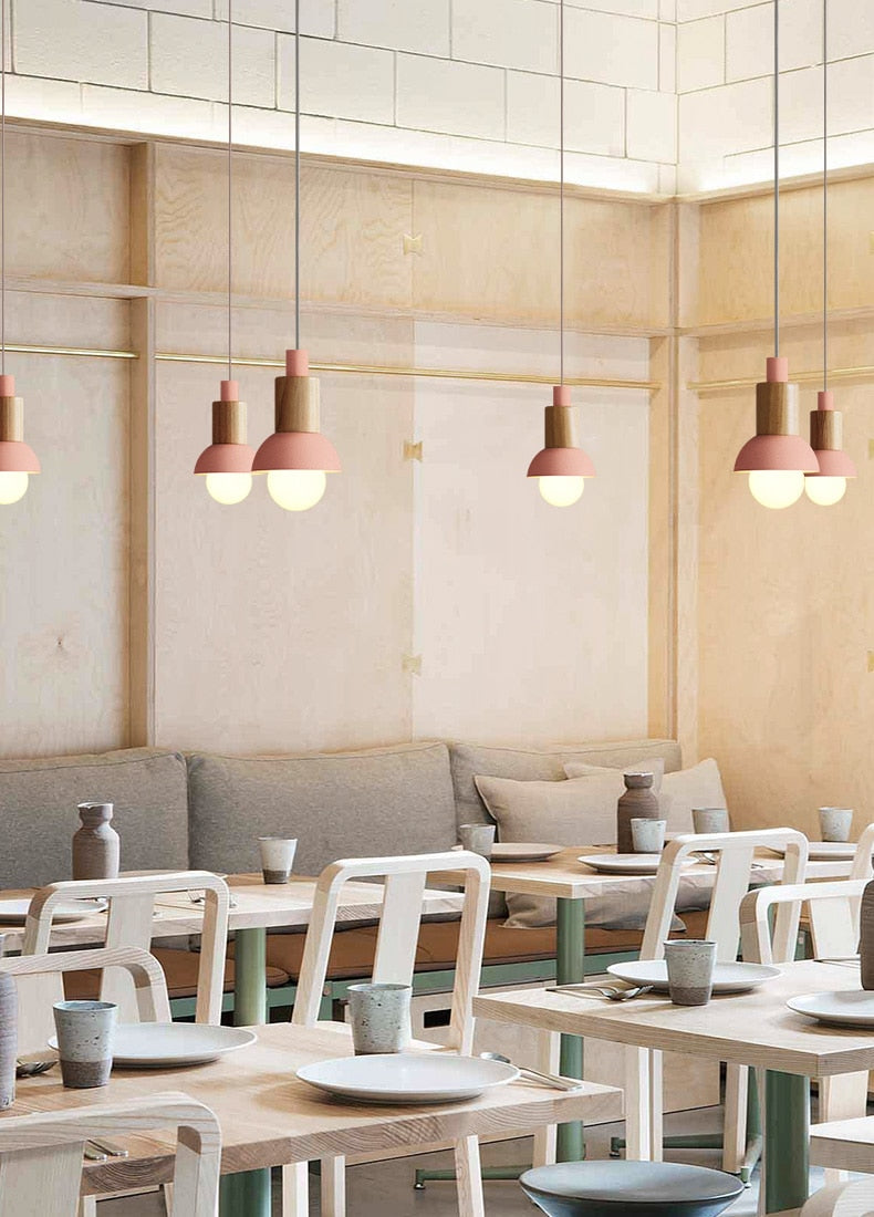 Lumora Home – Lámpara colgante de metal y madera, diseño moderno E27