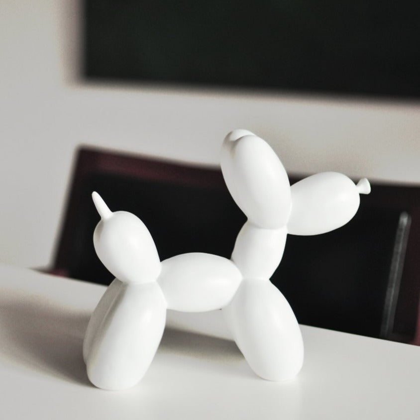 Playzura – Ballonhond beeldje kunsthars 20 cm, modern woondecor