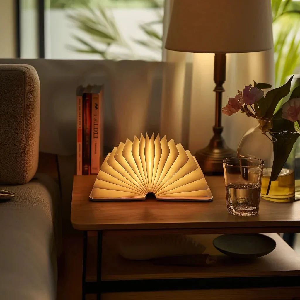 Luminaria – Verzauberte Bücherlampe | Einzigartige LED-Lampe mit Sensor & USB  