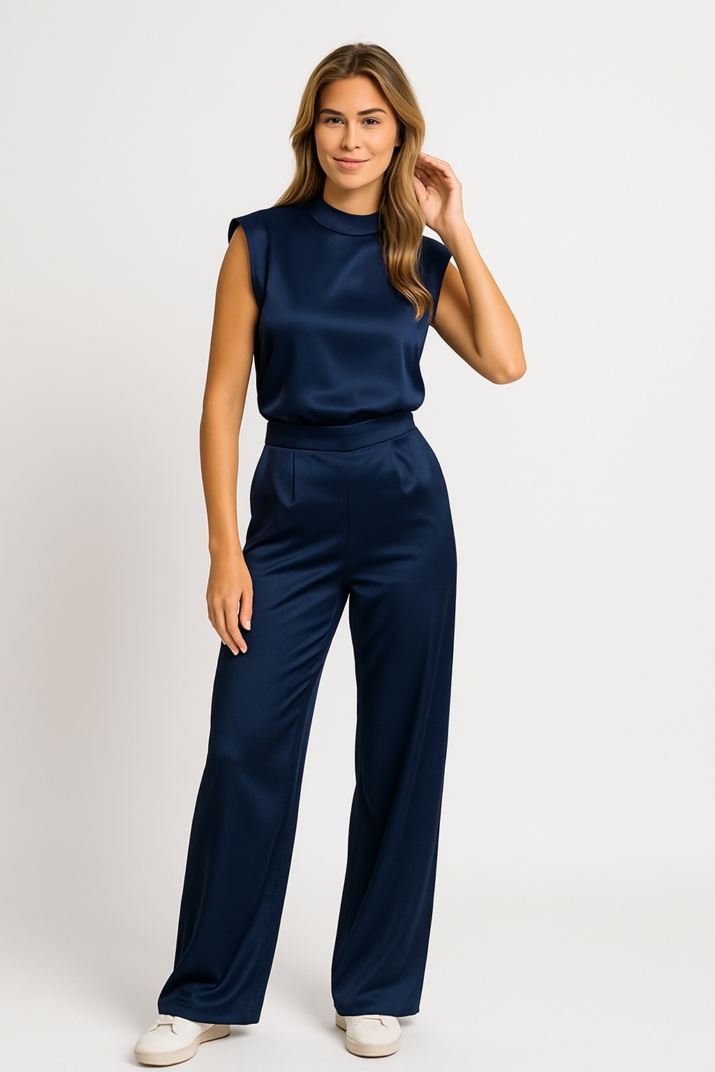 CATHARINA dames jumpsuit – satijnlook met open rug & wijde pijpen