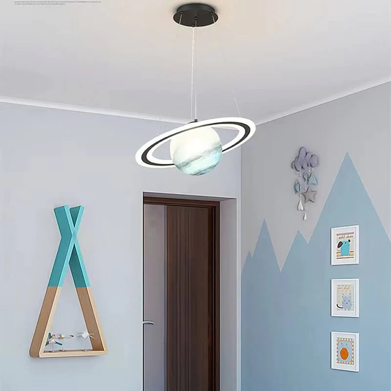 CosmoGlow – Kinderkamer LED hanglamp met planeetdesign – energiezuinig