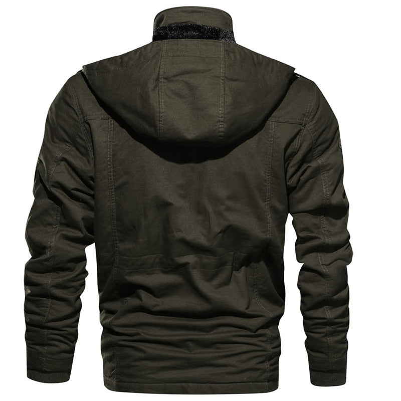 Herrenjacke – gesteppter Schnitt mit Kapuze und praktischen Taschen