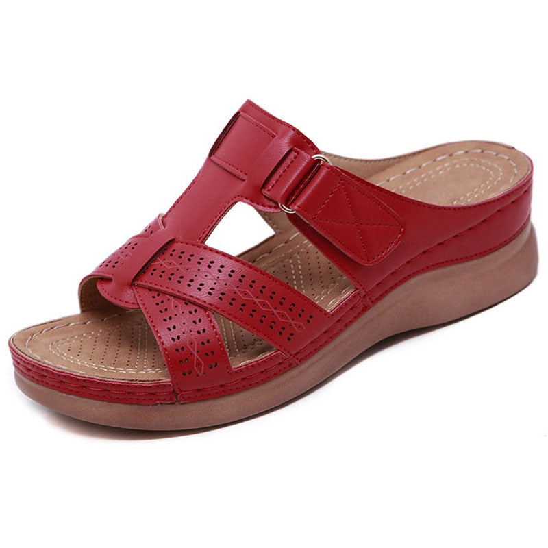 Dames sandalen – comfortabele slippers met sleehak, klittenband en gripzool