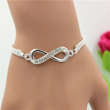 Infinity-Armband – das Schmuckstück für endlose Liebe  