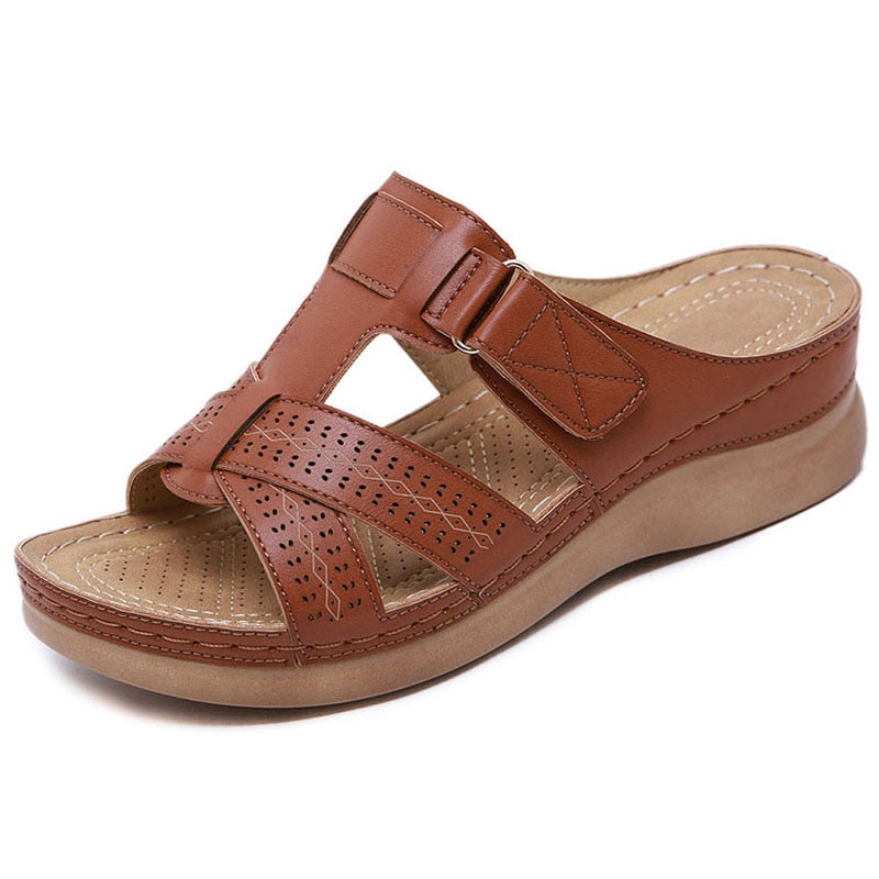Dames sandalen – comfortabele slippers met sleehak, klittenband en gripzool