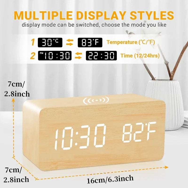 Woodline – Reloj despertador digital de madera con carga inalámbrica y 3 alarmas – dormitorio