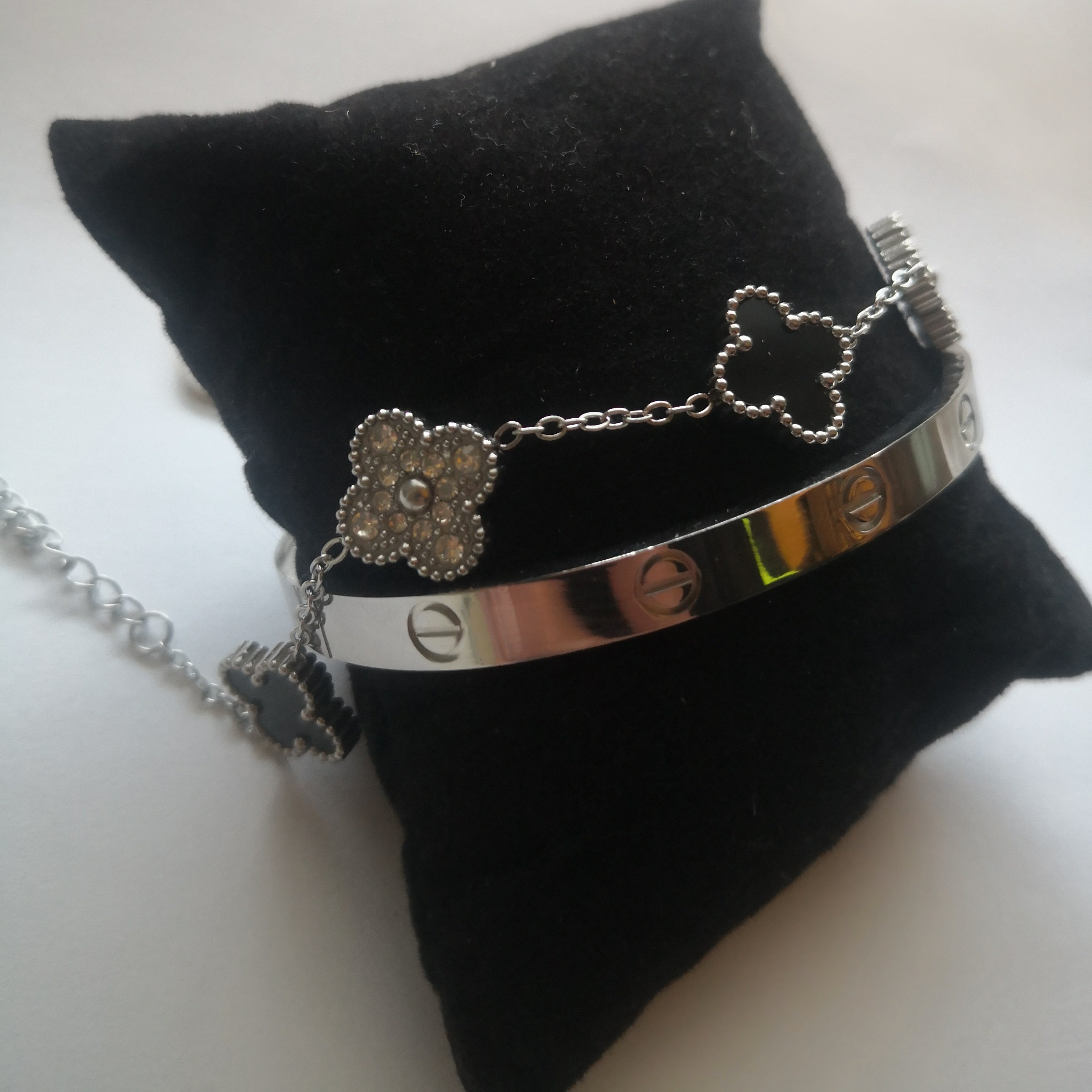 Trendy & Klee Armband – Zilverlook & Zwart met Fonkelende Stenen