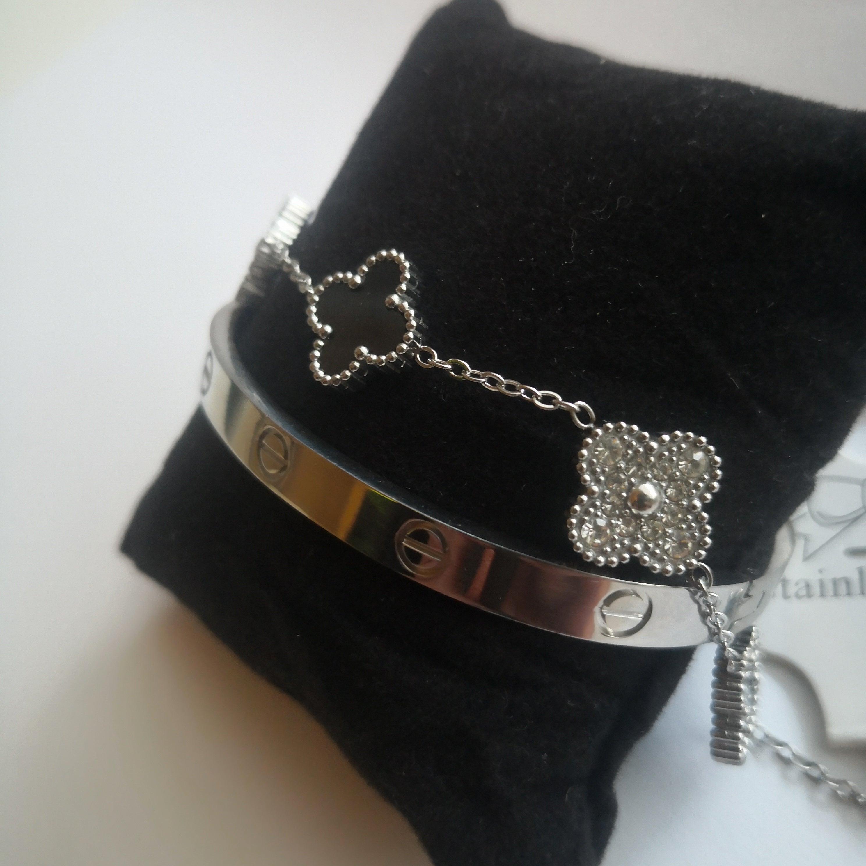 Trendy & Klee Armband – Zilverlook & Zwart met Fonkelende Stenen