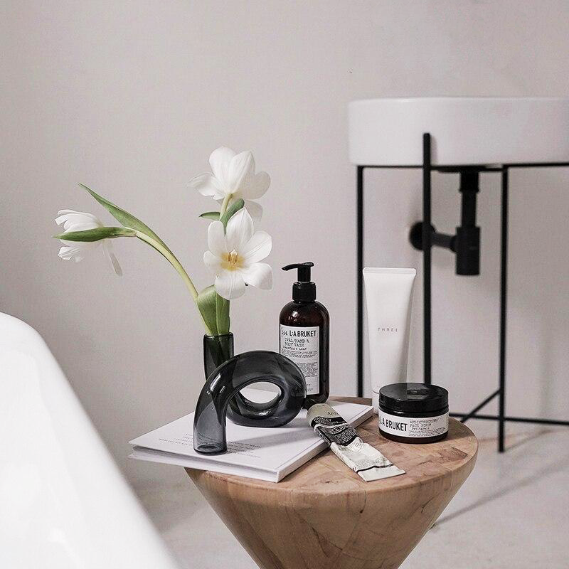 Loopora – Jarrón Hidropónico de Vidrio y Candelabro en Diseño de Bucle