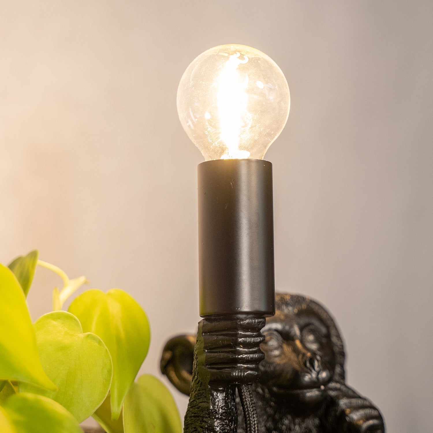 Lámpara de mesa ChimpShine - Mono negro - Luxoso e único - Ideal para ambiente e estilo na casa