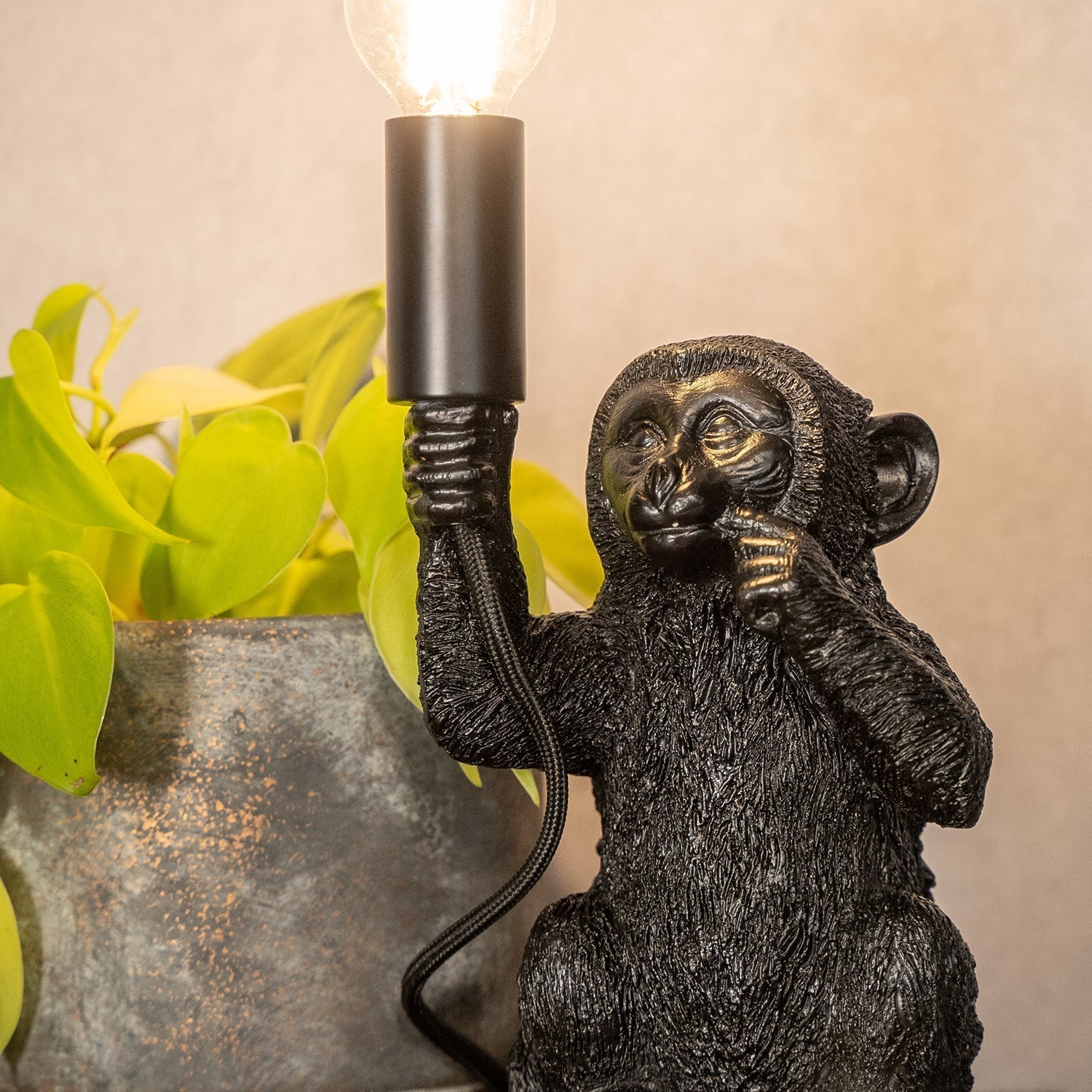 Lámpara de mesa ChimpShine - Mono negro - Luxoso e único - Ideal para ambiente e estilo na casa