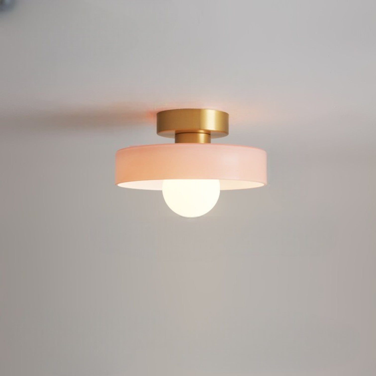 Maisoné – Bauhaus ceiling lamp French design – Glass & brass E27