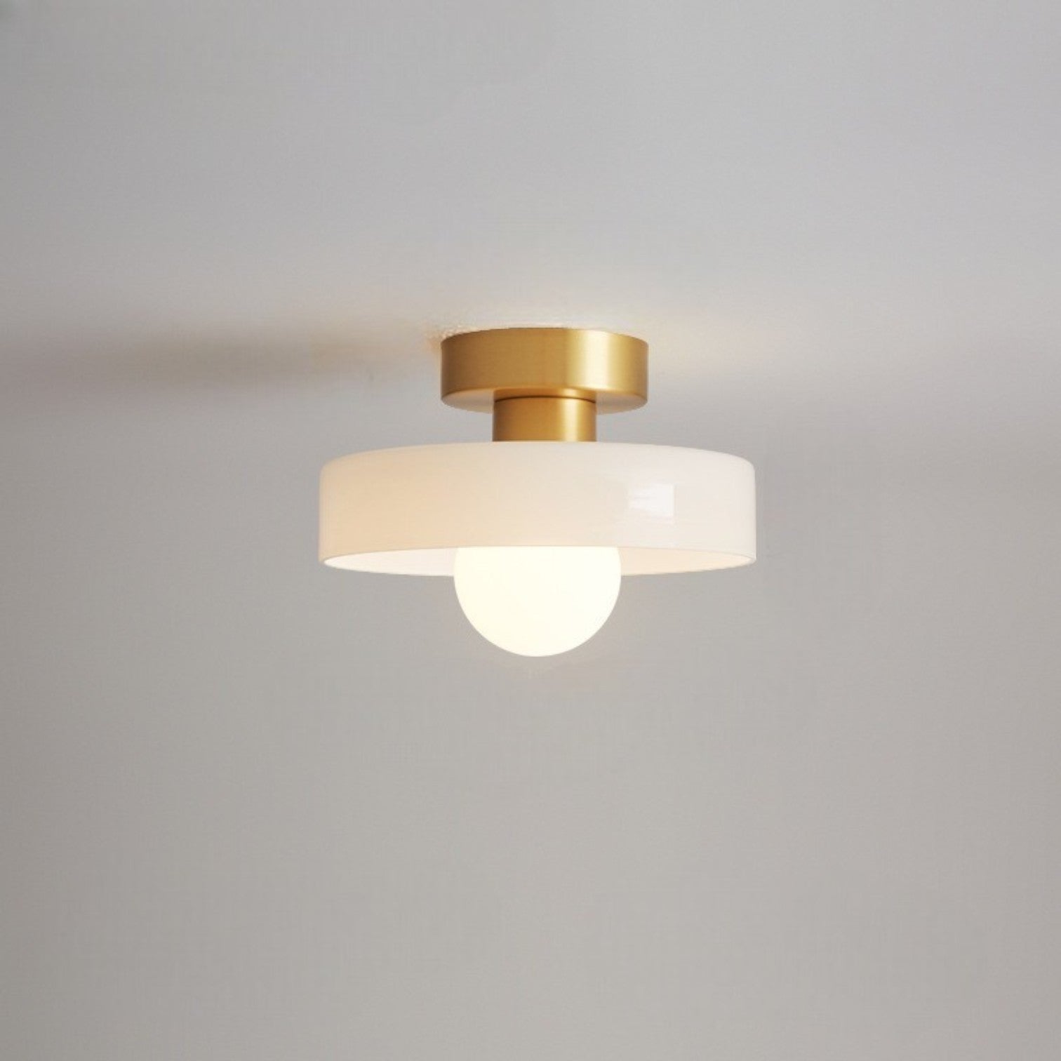 Maisoné – Bauhaus ceiling lamp French design – Glass & brass E27