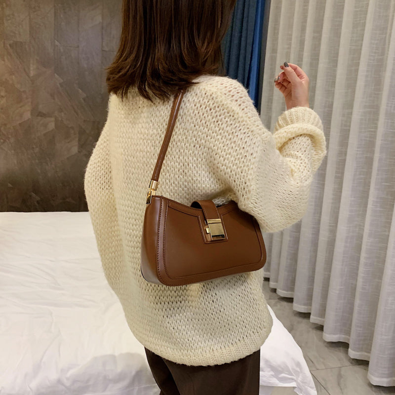 Revalki Emma - Black Leather Shoulder Bag