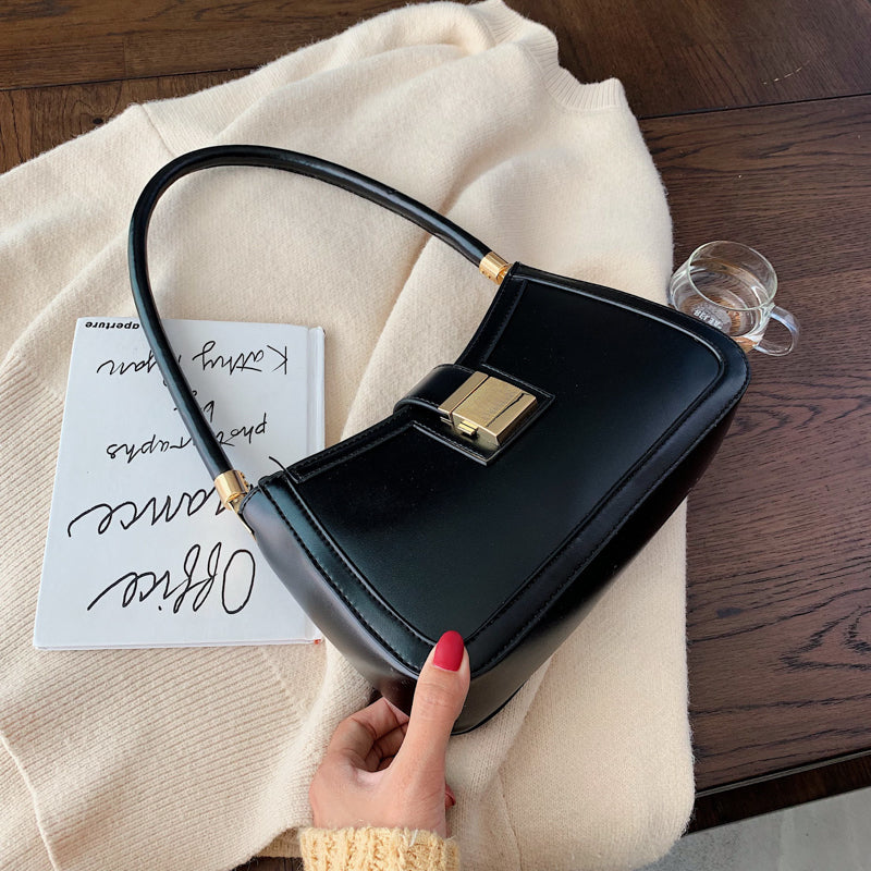 Revalki Emma - Black Leather Shoulder Bag