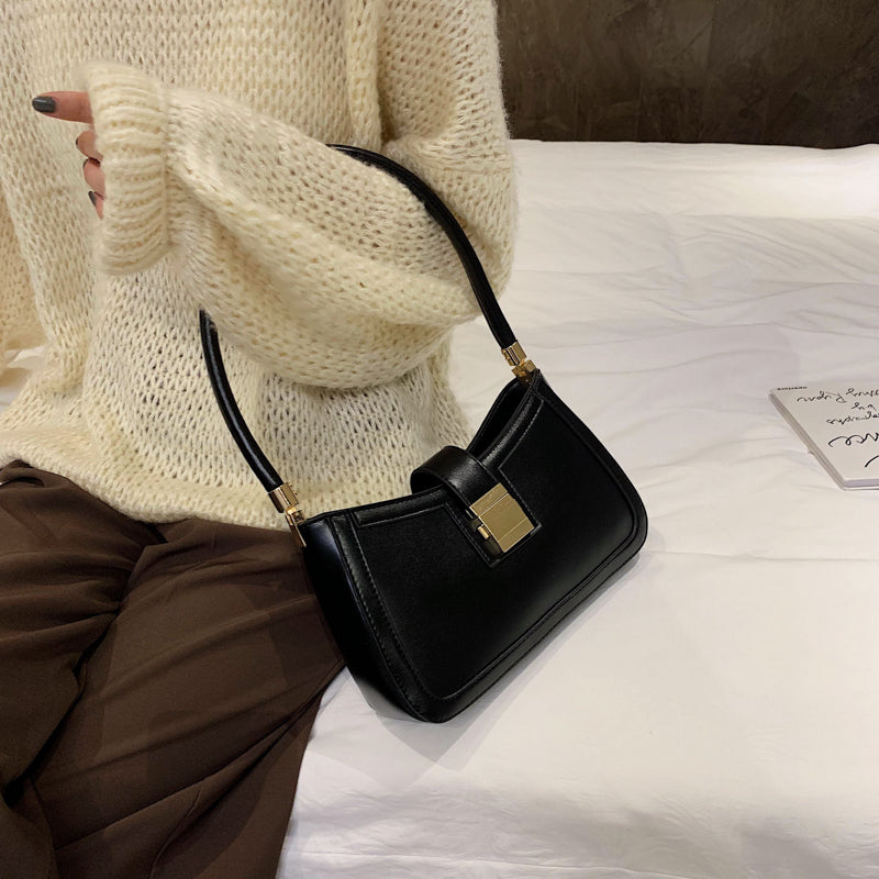 Revalki Emma - Black Leather Shoulder Bag