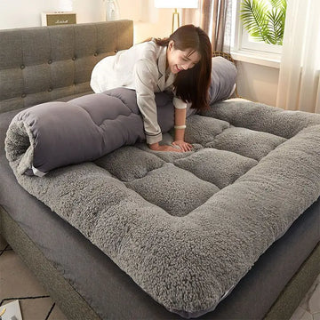 Bedmatras topper – zachte slaaplaag met warme voering en gewatteerd ontwerp