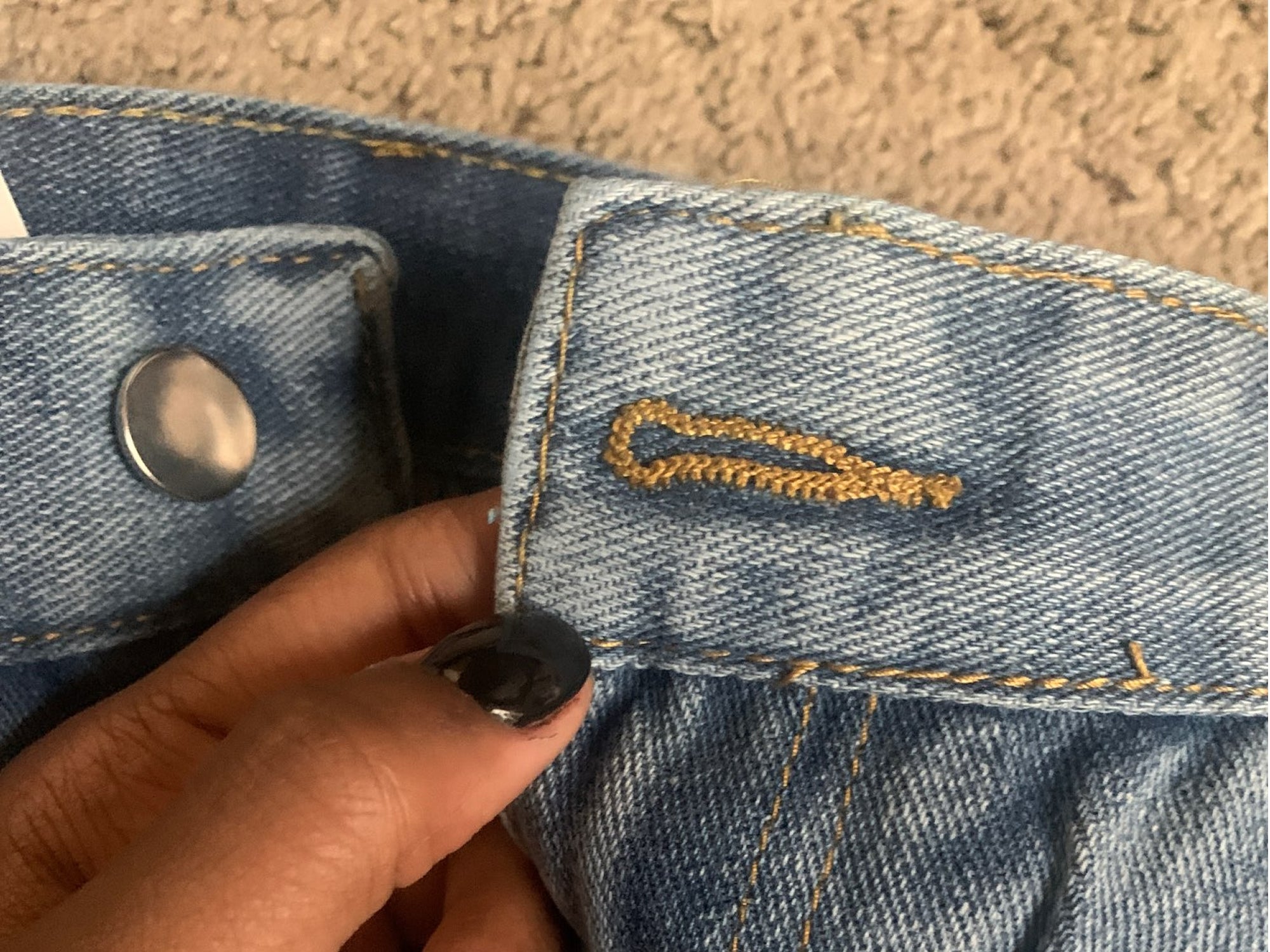Lena – Baggy Y2K-jeans met hoge tailleband en vintage streetwear-stijl