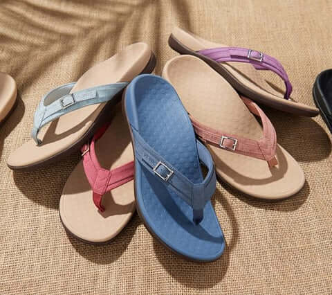 Dames teenslippers – comfortabele zomersandalen met voetbed en verstelbare band