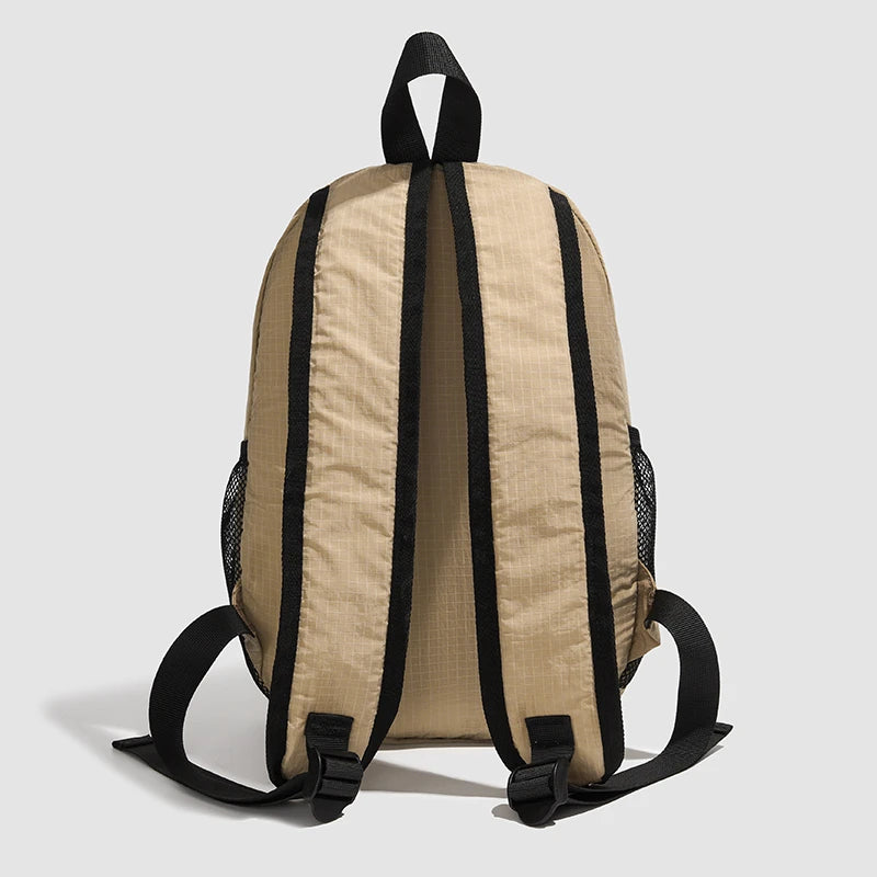 Mochila para mujer al aire libre – Ligera y deportiva con bloques de color