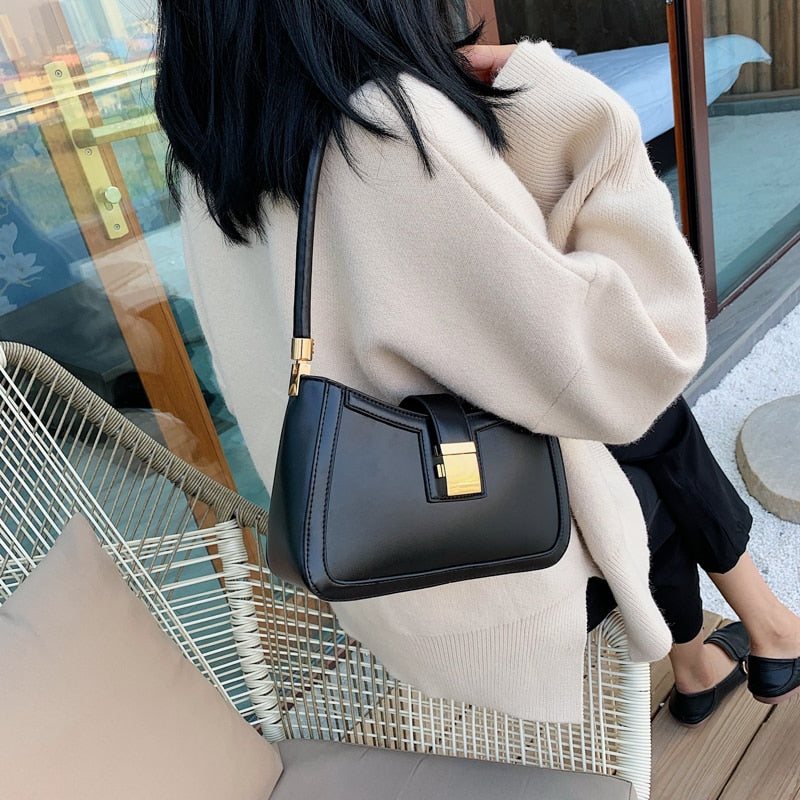 Revalki Emma - Black Leather Shoulder Bag