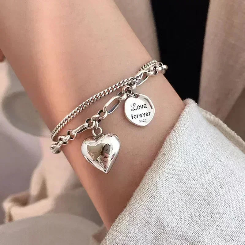 Serpenta Set van 4 slangenarmbanden met groene edelstenen en strasssteentjes