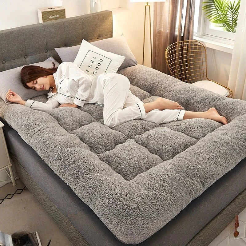 Bedmatras topper – zachte slaaplaag met warme voering en gewatteerd ontwerp