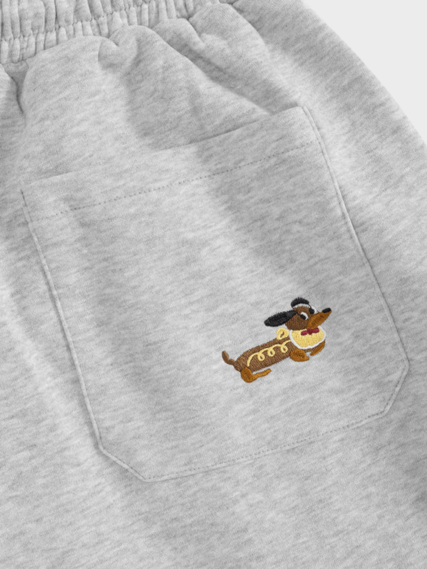 Sweatpants mit Gestickten Hündchen – Weicher Stoff, Lockere Passform & Verspieltes Design