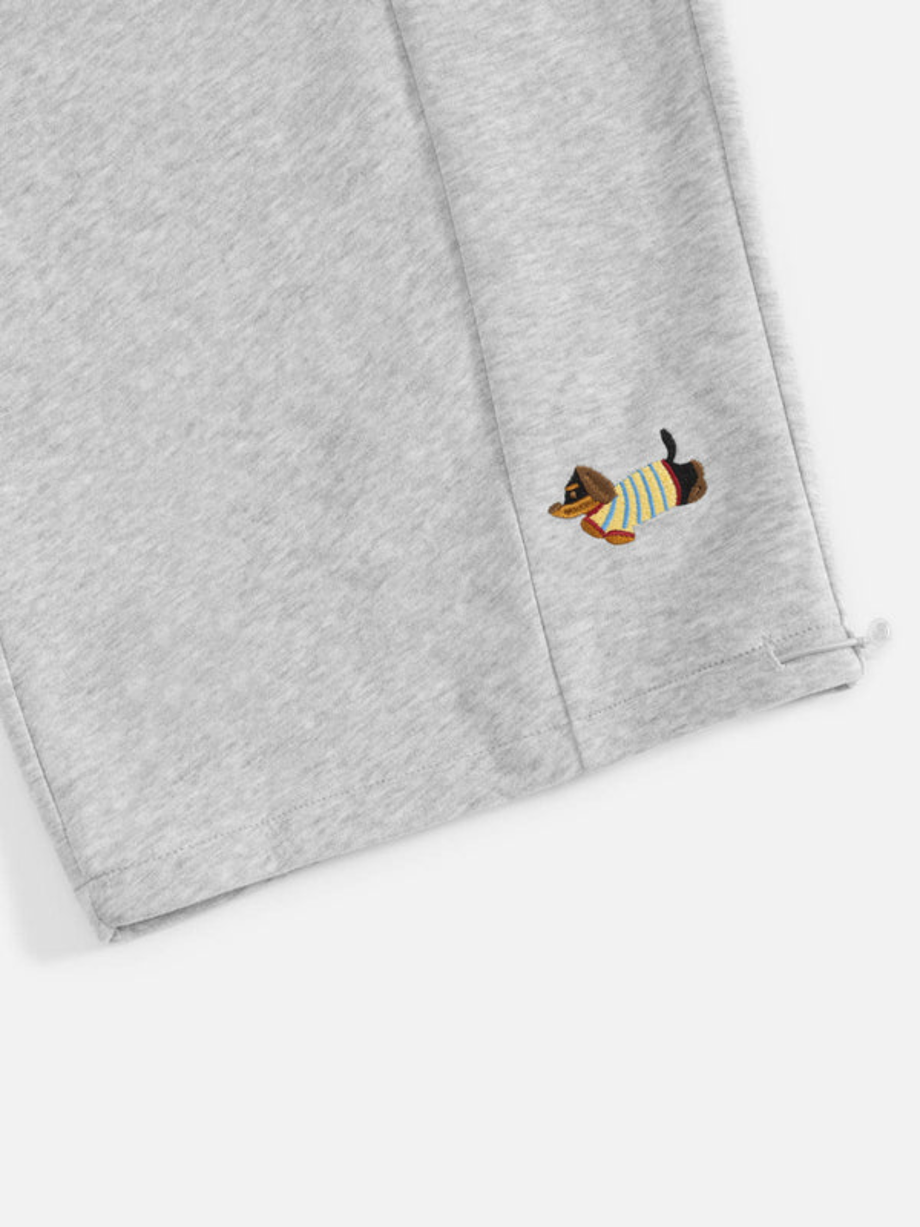 Sweatpants mit Gestickten Hündchen – Weicher Stoff, Lockere Passform & Verspieltes Design