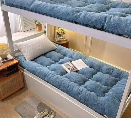 Bedmatras topper – zachte slaaplaag met warme voering en gewatteerd ontwerp