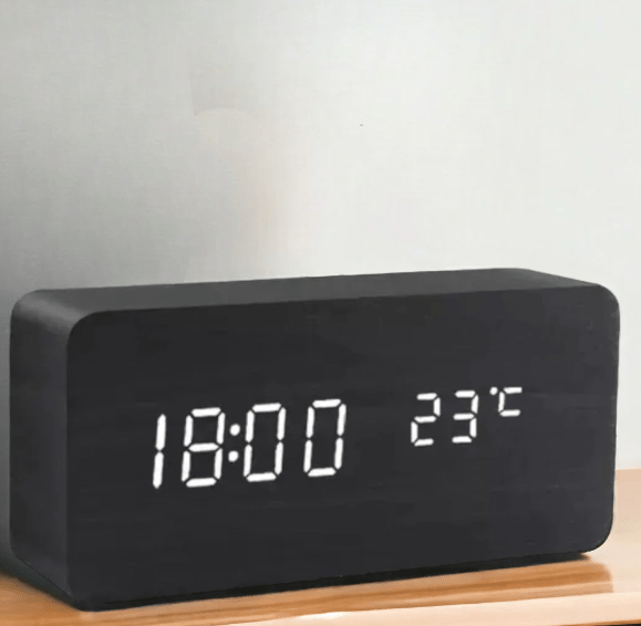 WoodSense | LED-Holzuhr mit Sprachsteuerung & Anpassbarer Helligkeit | Stilvolles Design für Komfort 4