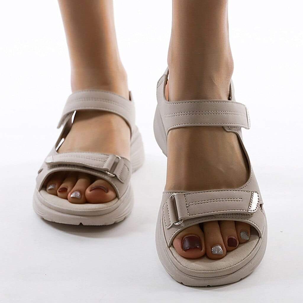 Zwarte Dames Sandalen met Voetbed en Verstelbare Klittenbandsluiting voor Comfort 5