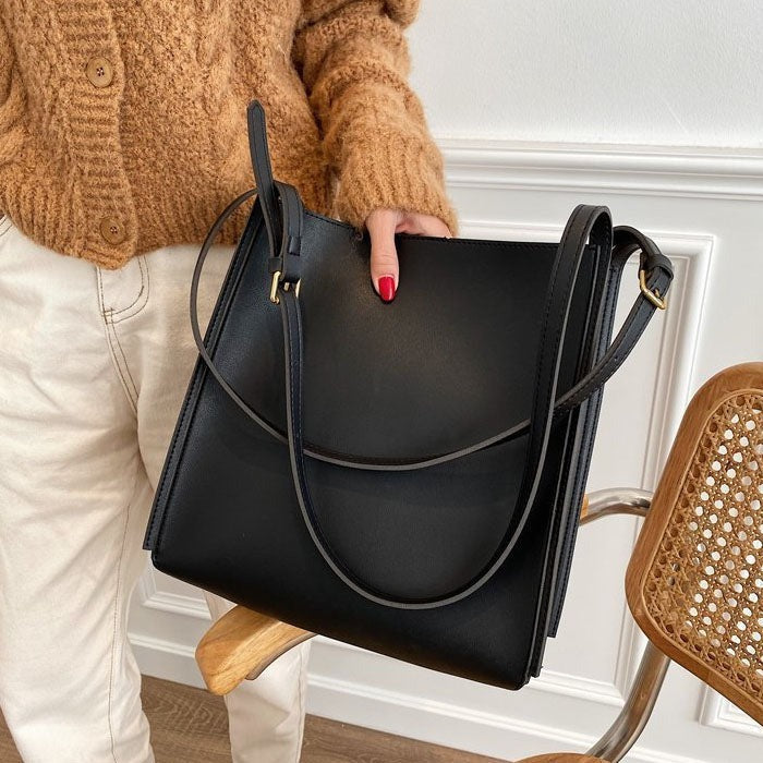 Revalki Soof Shoulder Bag