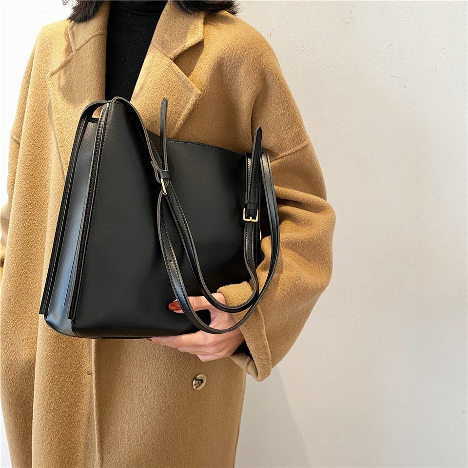 Revalki Soof Shoulder Bag
