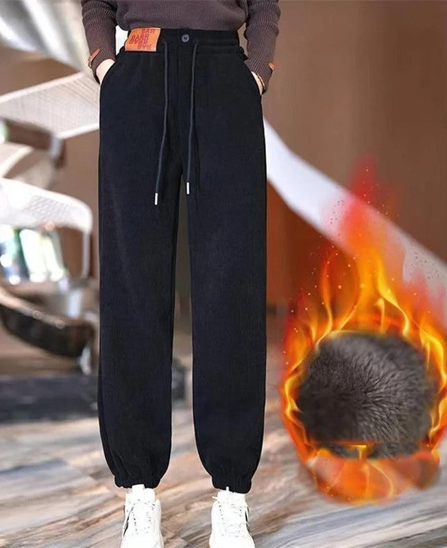 Monica Winter Jogginghose | Warme Plüschfütterung & lässiges Design  