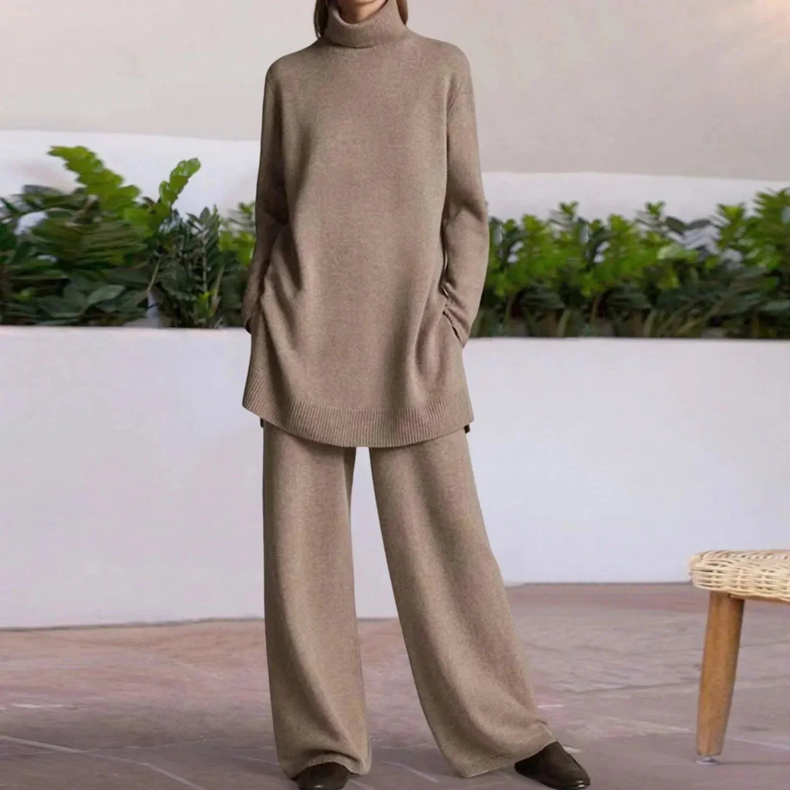 Revalki Lotte | Pullover mit Rollkragen und weiten Hosenbeinen