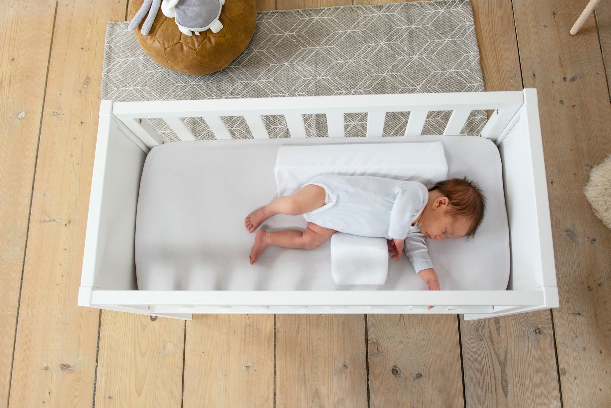 Almofada anti-rolamento para bebés - Posición de sono cómoda a 45°, fácil de lavar