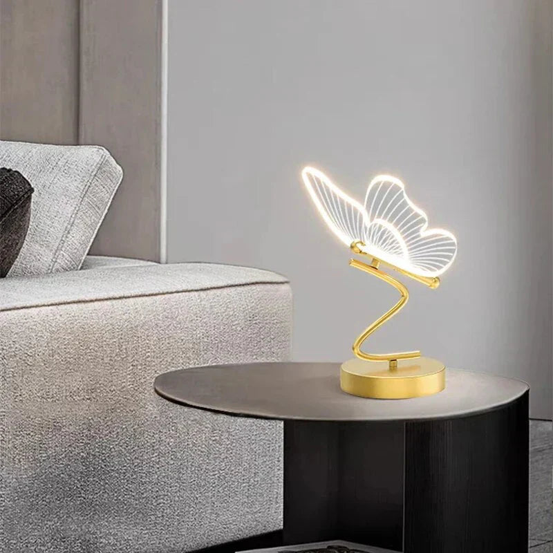 ButterflyLuxe Luxuriöse Schmetterling LED Tischlampe - Moderne Stimmungsbeleuchtung