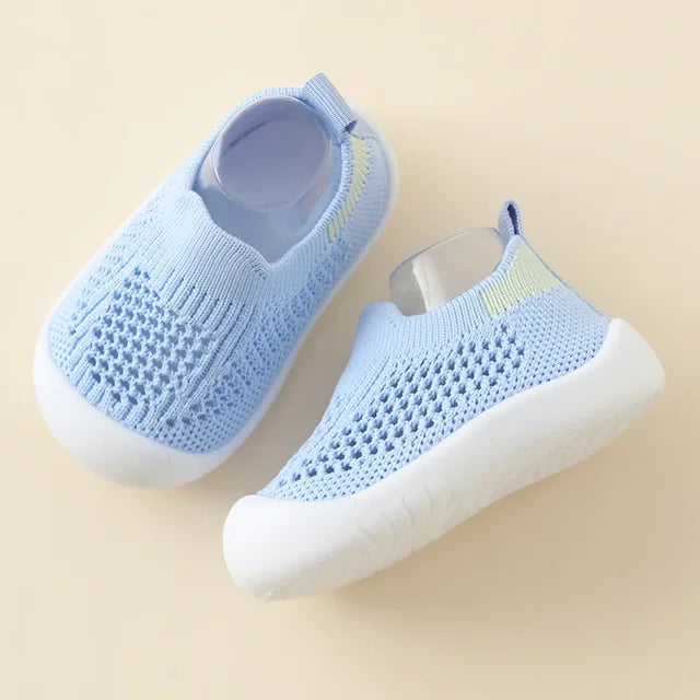 SecureStride – Waterproof children's sneakers with anti-slip sole and comfort
